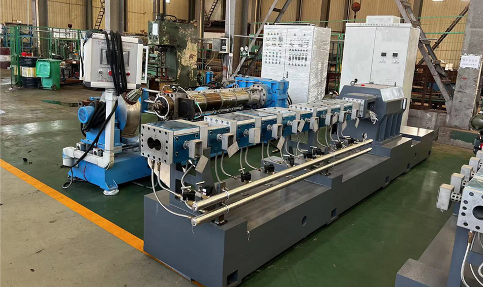 小型高性能雙螺桿擠出試驗機